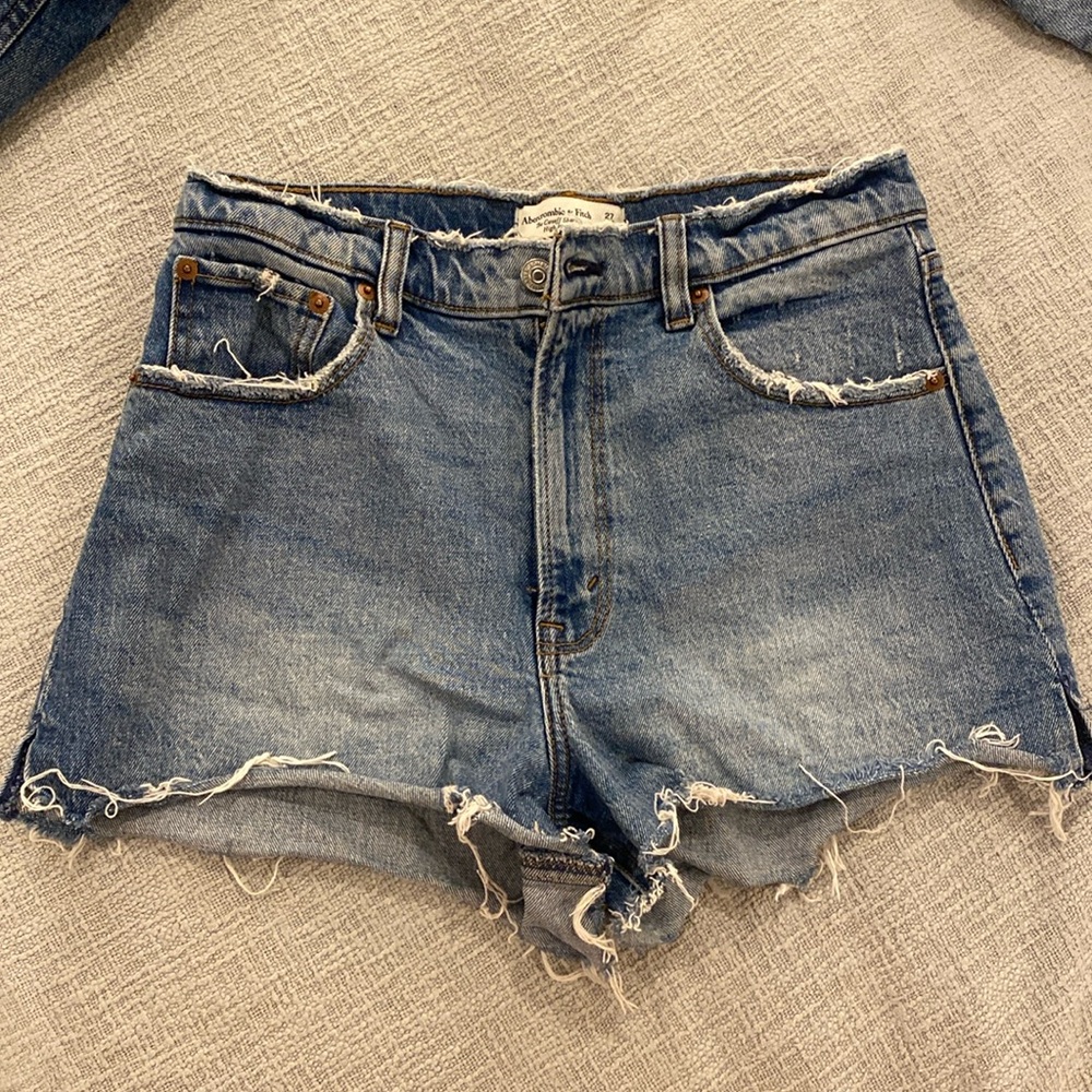 Abercrombie and Fitch The Cutoff Short High Rise